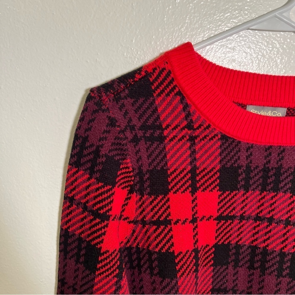 Style & Co Women's Size Medium‎ Crewneck Sweater Red Black Plaid Whimsy Crewneck - Picture 4 of 9